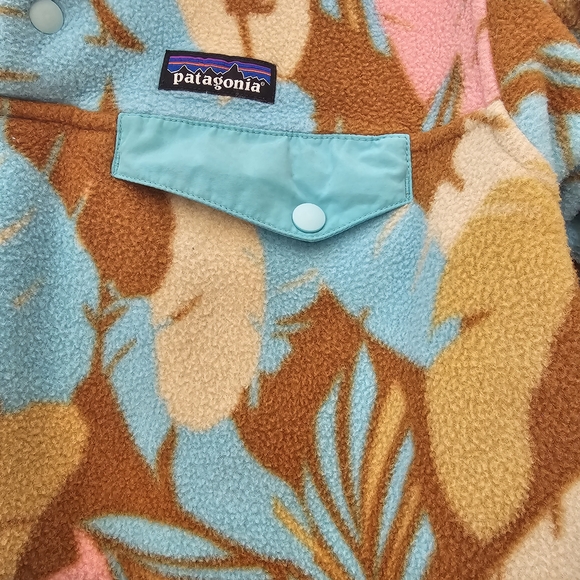 Patagonia Blue, Brown & Yellow Feather-Print Snap-T Fleece - Picture 2 of 3